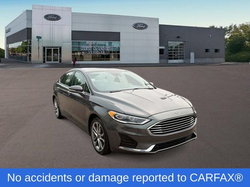 Used 2019 Ford Fusion SEL FWD image 2