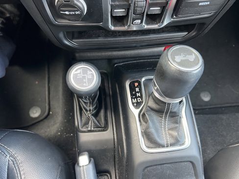 Used 2021 Jeep Wrangler Unlimited Sahara w/ Safety Group image 14