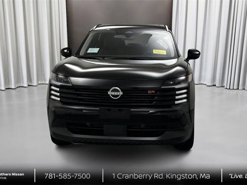 New 2025 Nissan Kicks SR w/ SR Premium Package image 2