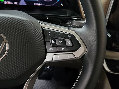 Used 2024 Volkswagen Atlas SE w/ Panoramic Sunroof Package image 50