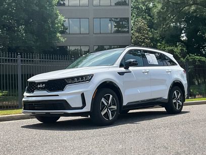 Used 2023 Kia Sorento S w/ Panoramic Sunroof Package