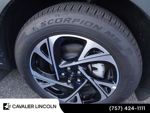 Used 2026 Lincoln Nautilus Premier w/ Equipment Group 102A AWD/4WD image 12