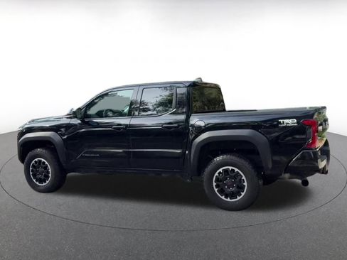 Used 2025 Toyota Tacoma TRD Off-Road image 10