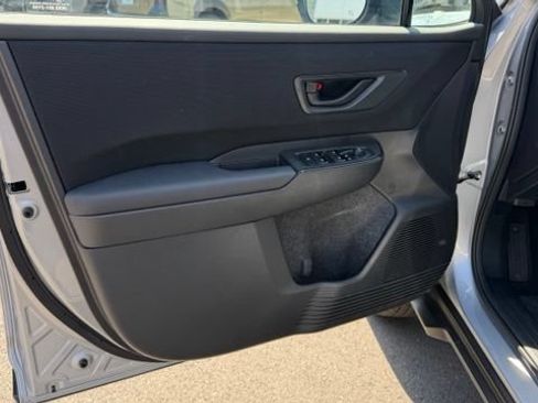 Used 2026 Subaru Outback Premium AWD/4WD image 19