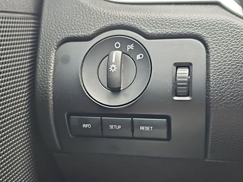 Used 2010 Ford Mustang Convertible image 27