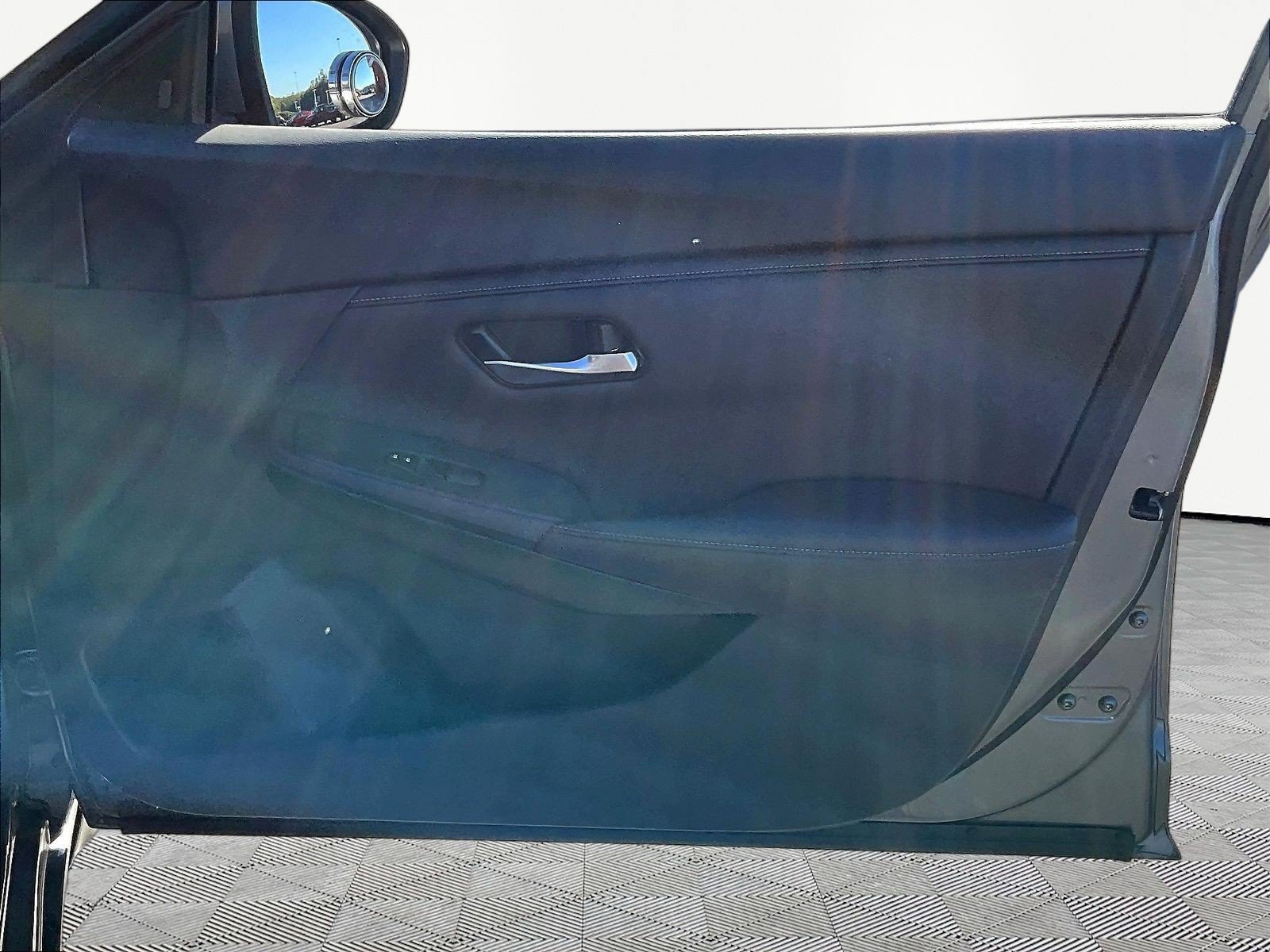 Used 2023 Nissan Sentra SV w/ All-Weather Package FWD image 28