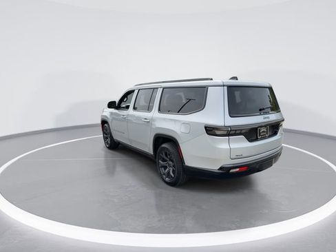 New 2026 Jeep Grand Wagoneer L Limited AWD/4WD image 6