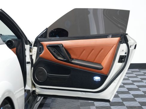 Used 2019 Nissan GT-R Premium w/ Premium Interior Package image 33