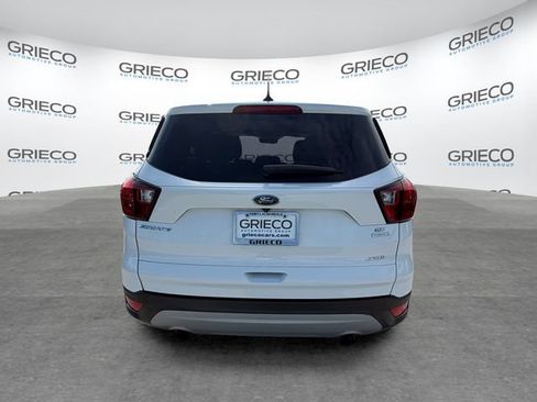 Certified 2019 Ford Escape SE FWD image 6