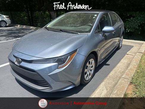 Used 2024 Toyota Corolla LE FWD image 11