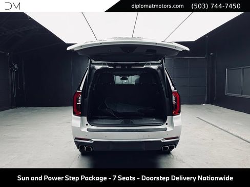 Used 2026 GMC Yukon Denali w/ Sun & Power Step Package AWD/4WD image 50