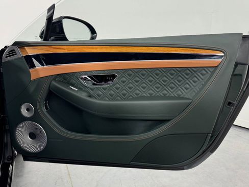 Used 2024 Bentley Continental GT S image 41