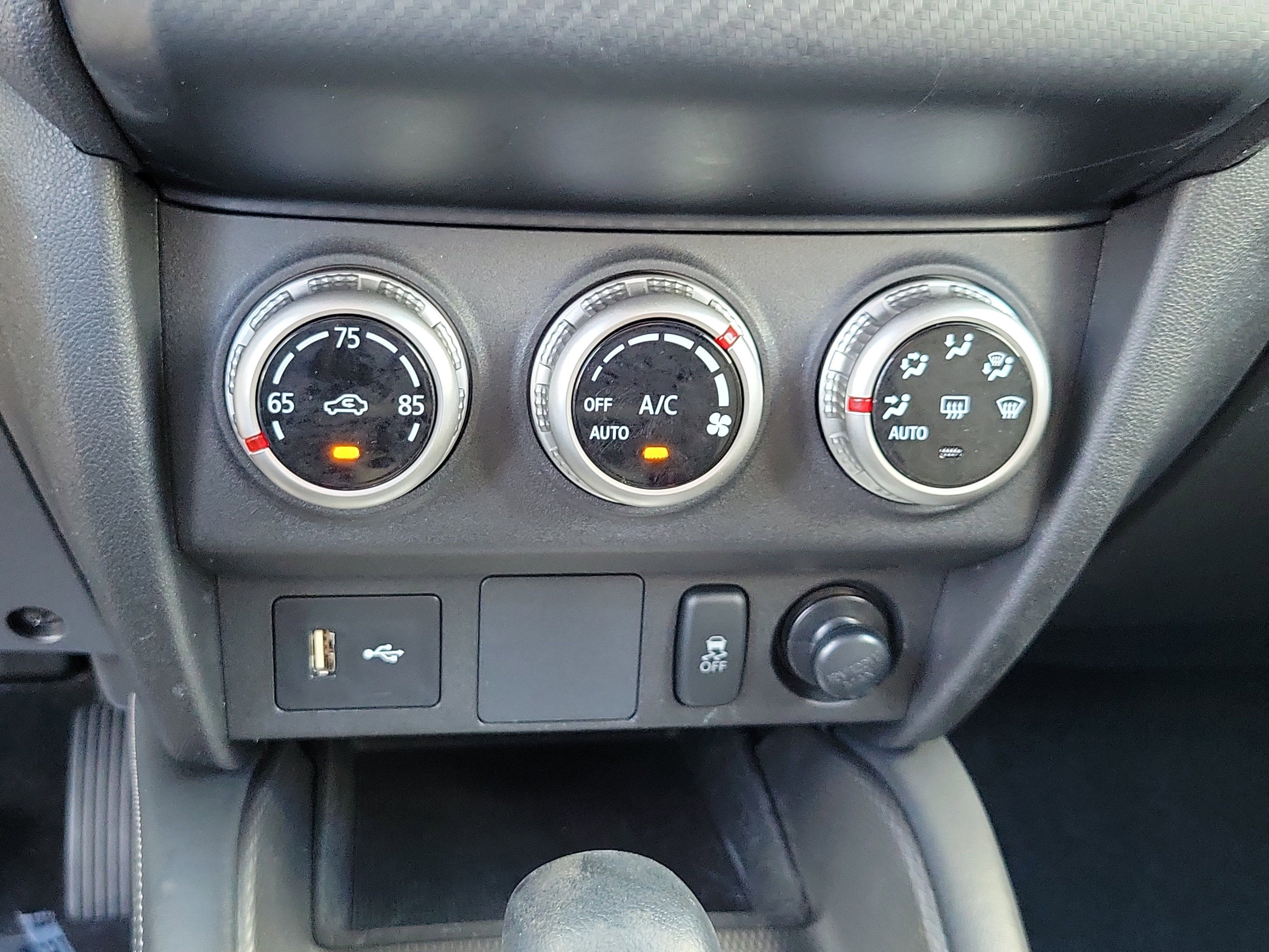 Used 2025 Mitsubishi Outlander Sport ES AWD/4WD image 24