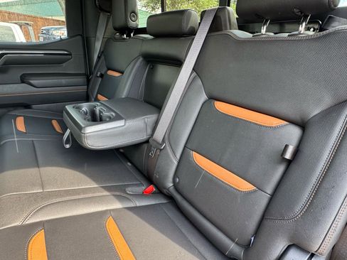 Used 2024 GMC Sierra 1500 AT4 w/ AT4 Premium Package image 32