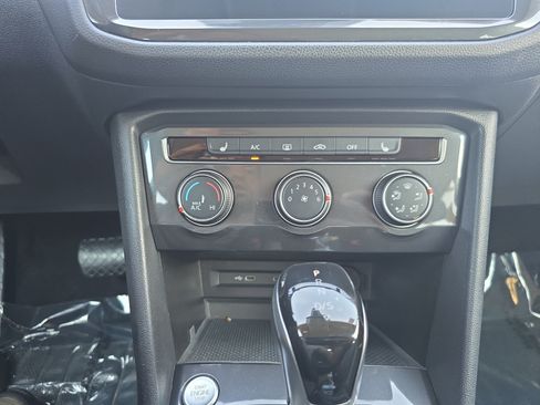 Used 2024 Volkswagen Tiguan Wolfsburg Edition FWD image 18