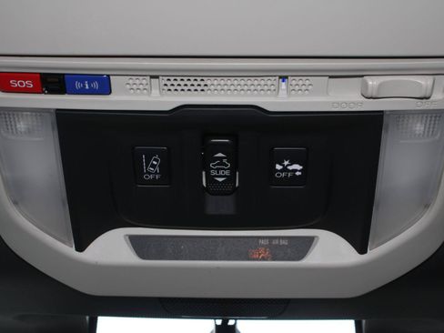 Used 2023 Subaru Forester Premium AWD/4WD image 15