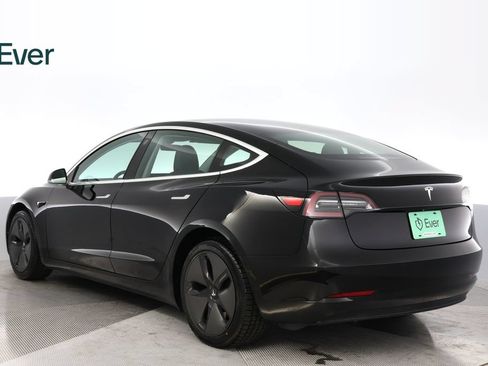 Used 2018 Tesla Model 3 Mid Range RWD image 14