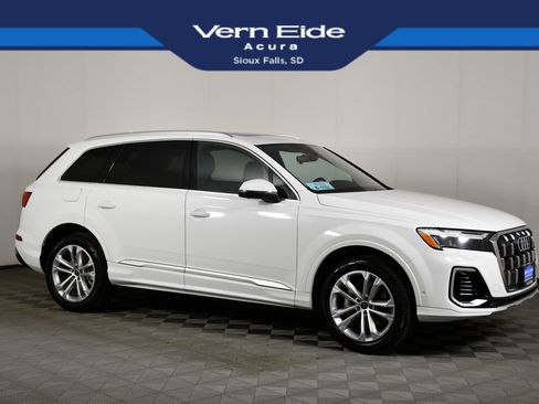 Used 2025 Audi Q7 3.0T Premium Plus AWD/4WD image 1