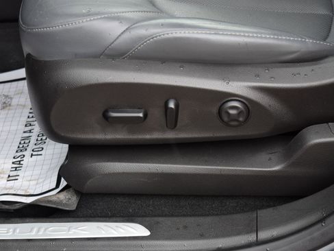 Used 2020 Buick Envision Premium AWD/4WD image 36