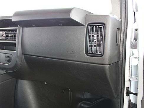 Used 2024 Chevrolet Express 2500 w/ Driver Convenience Package image 30