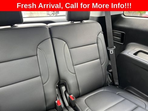 Used 2021 GMC Acadia SLT w/ Preferred Package FWD image 11