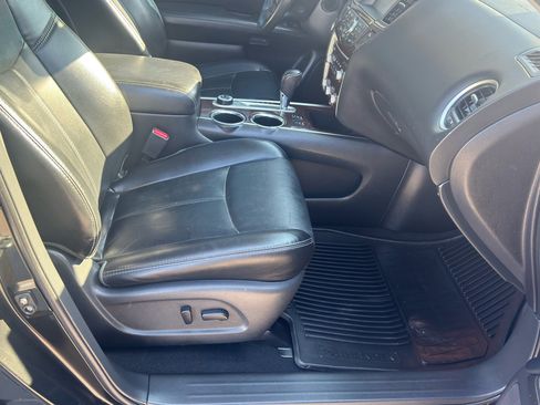 Used 2015 Nissan Pathfinder SL image 35