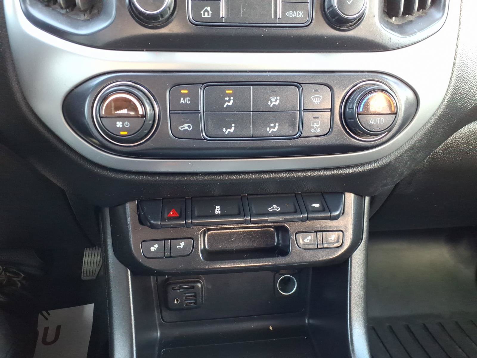 Used 2021 Chevrolet Colorado LT w/ LT Convenience Package AWD/4WD image 25
