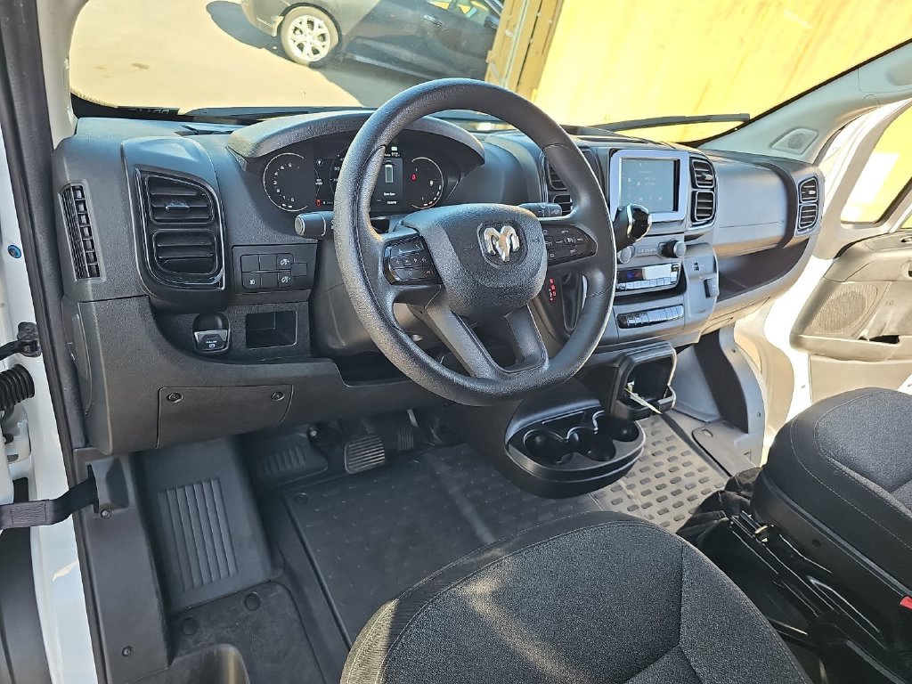 Used 2025 RAM ProMaster 2500 w/ U-Haul Equipment Group FWD image 15
