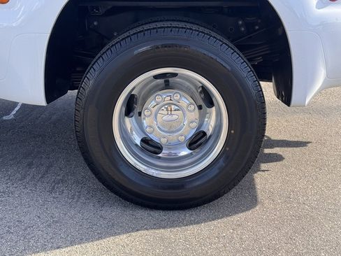 Used 2010 Ford F350 XL image 14