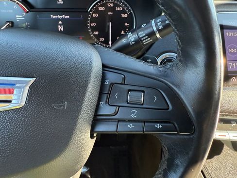 Used 2019 Cadillac XT4 Premium Luxury w/ Cold Weather Package image 15