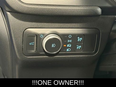 Used 2020 Ford Escape Titanium image 24