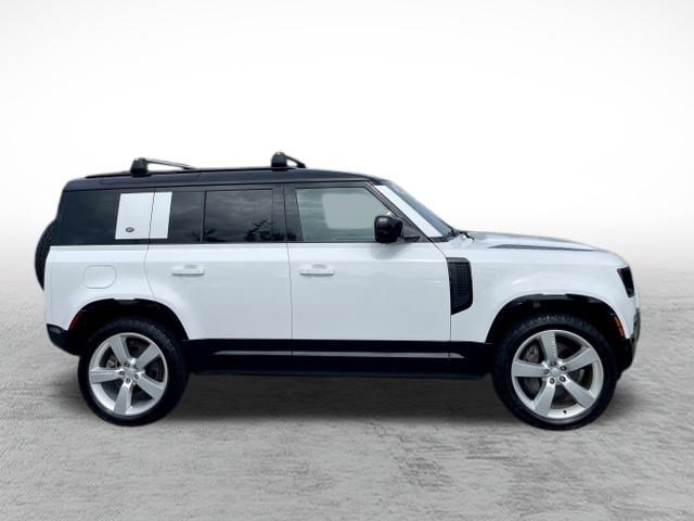 Used 2022 Land Rover Defender 110 X-Dynamic HSE AWD/4WD image 4