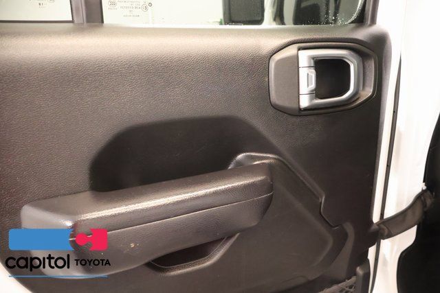 Used 2018 Jeep Wrangler Unlimited Sport S AWD/4WD image 31