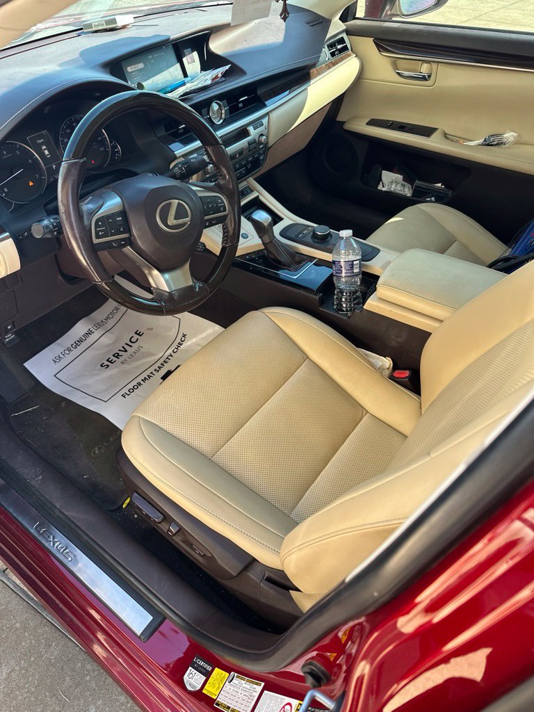 Used 2017 Lexus ES 350 w/ Premium Package FWD image 9