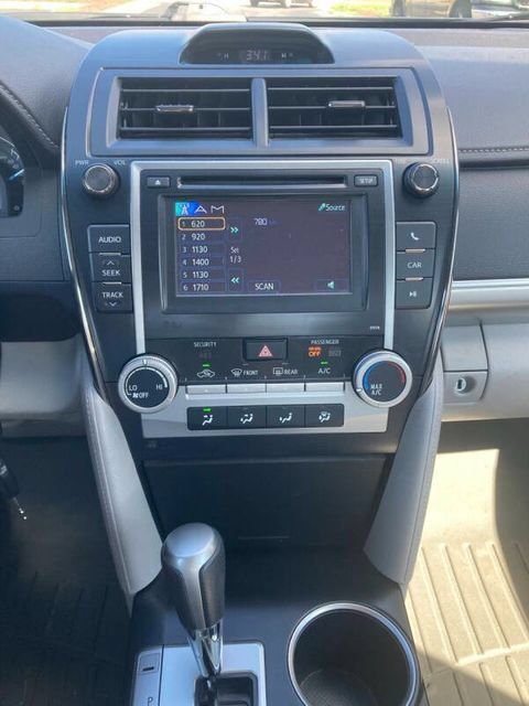 Used 2013 Toyota Camry LE FWD image 13