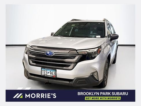 Used 2026 Subaru Forester Premium AWD/4WD image 1