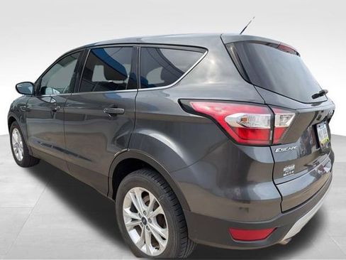 Used 2017 Ford Escape SE w/ SE Cold Weather Package image 4