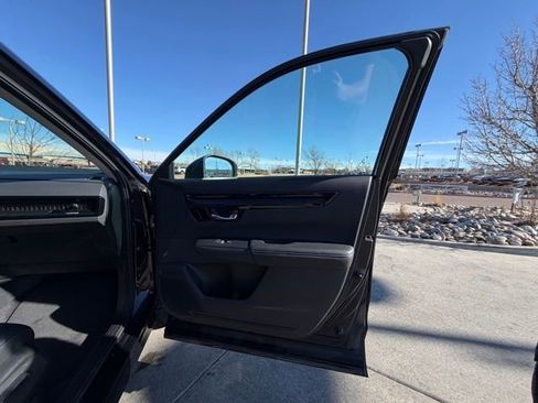 Used 2025 Honda CR-V EX-L image 29