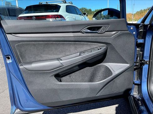 New 2026 Volkswagen GTI SE image 10