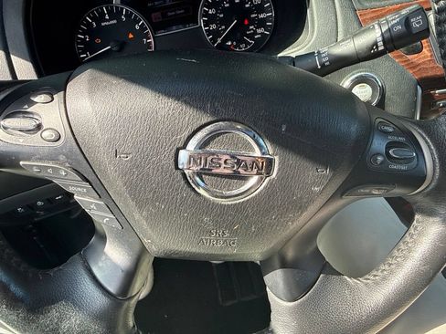Used 2020 Nissan Pathfinder Platinum w/ Cargo Package AWD/4WD image 5