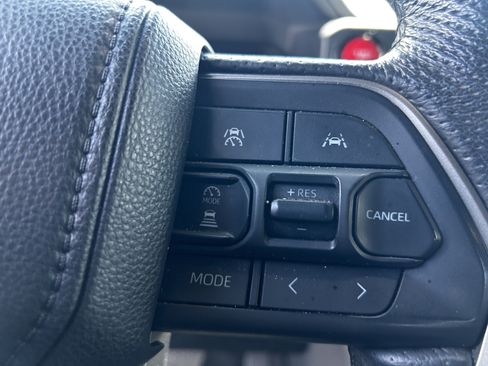 Used 2024 Toyota Tacoma TRD Off-Road AWD/4WD image 19