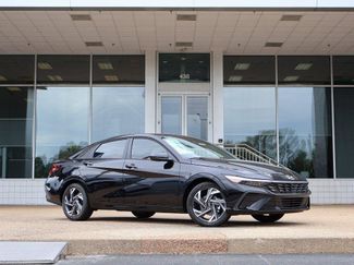 New 2025 Hyundai Elantra Sport video 2