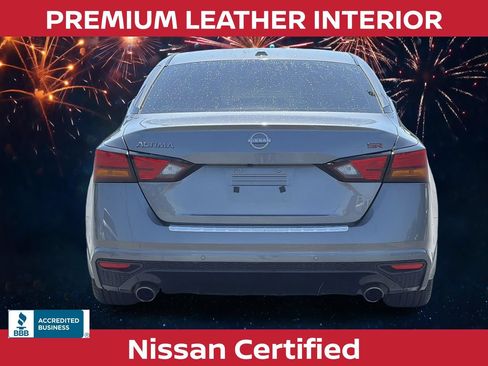 Used 2023 Nissan Altima 2.5 SR FWD image 4