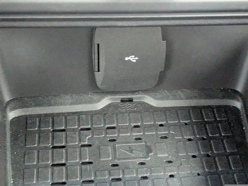 Used 2024 Ford Bronco Outer Banks image 25