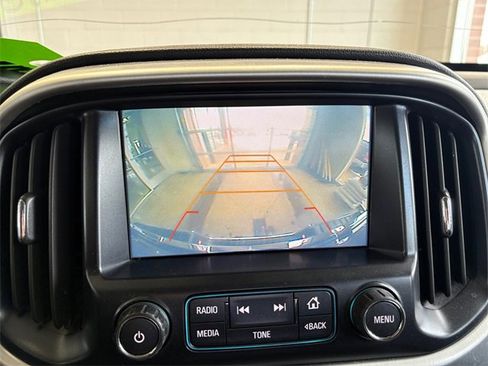 Used 2017 GMC Canyon SLE w/ Nightfall Edition image 18