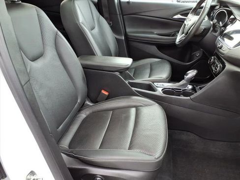 Used 2023 Buick Encore GX Essence w/ Experience Buick Package image 24