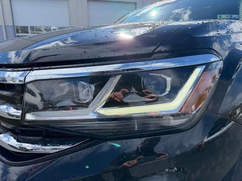 Used 2021 Volkswagen Atlas Cross Sport S image 12