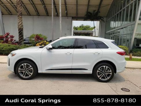 Certified 2025 Audi Q5 Premium w/ Premium Plus AWD/4WD image 11