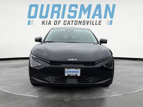 New 2025 Kia EV6 Light w/ Light LR Technology Package image 8