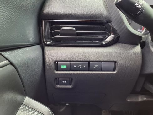 Used 2024 Nissan Sentra SV FWD image 17